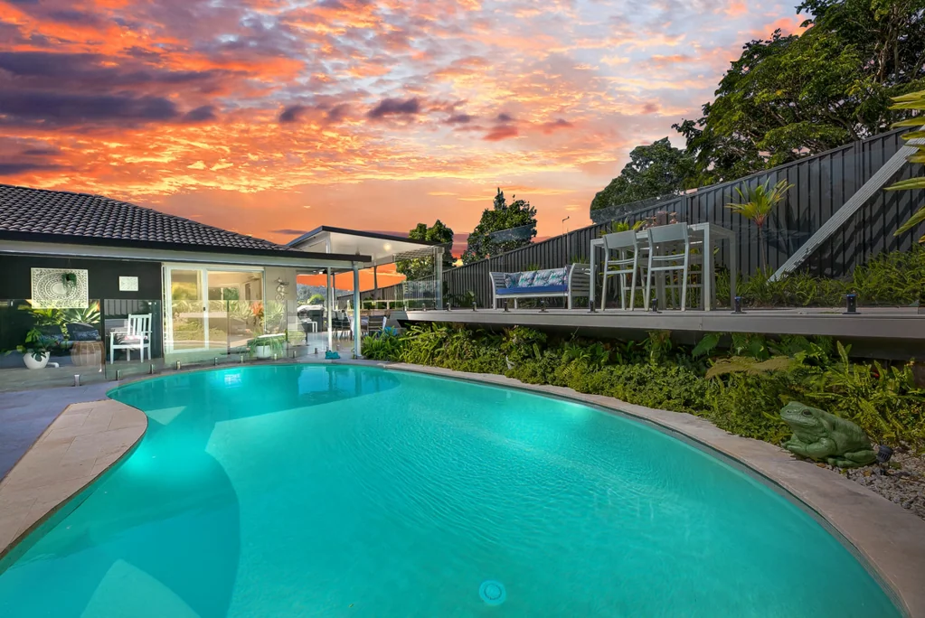 2 Arbury Hill Close, Burleigh Heads, QLD 4220