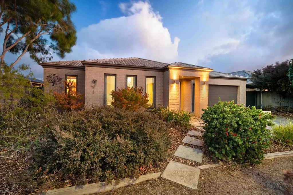 Alfredton 4 Bedroom ASPIRATIONAL ALFREDTON LIVING AWAITS