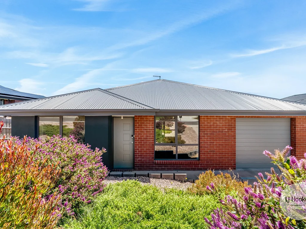 36 Vivian Drive, Rokeby, TAS 7019