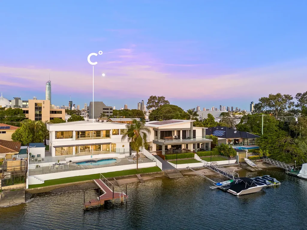 Bundall 6 Bedroom Sprawling Renovated Sanctuary Offering Style and Serenity on Wide Water