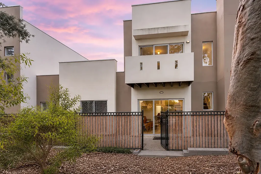 Mawson Lakes 3房  Low-Maintenance Luxury With Premium Amenities