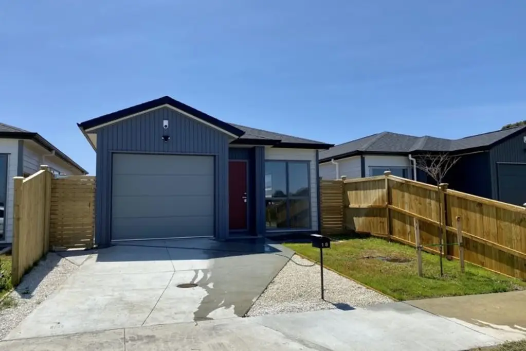 Fabulous Near New Home In Great Location