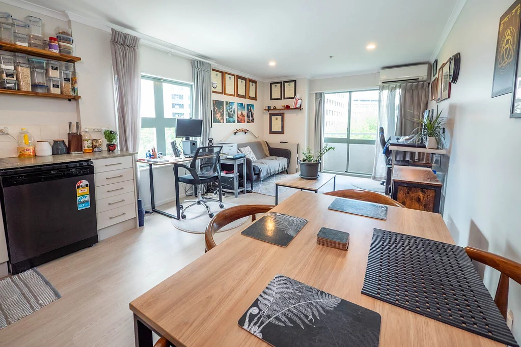 Auckland Central 1房  Inner-City Comfort with Parking Bonus