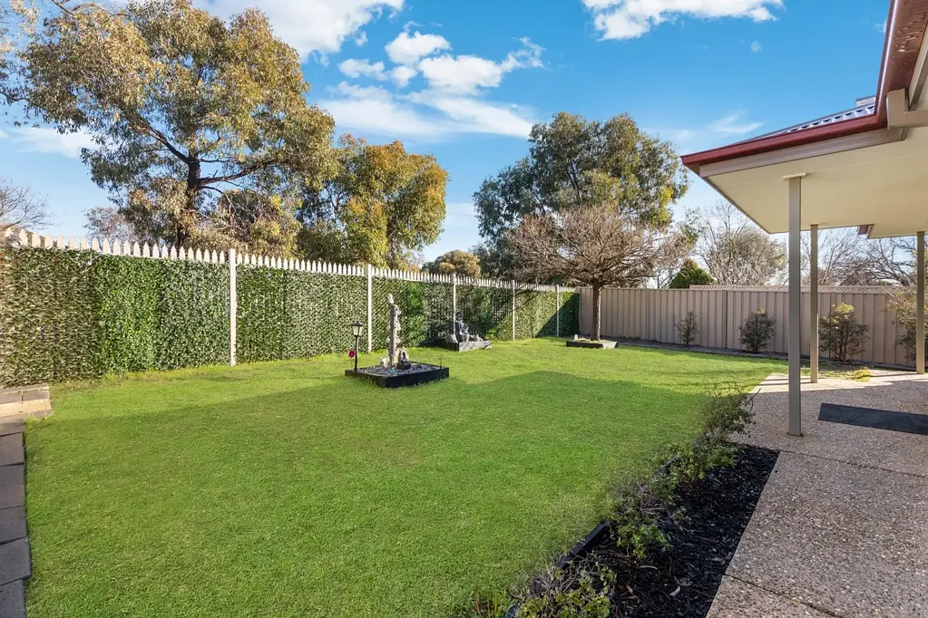 1/27 MacDougall Road, Golden Square, VIC 3555