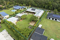 78 Allan Avenue, Glass House Mountains