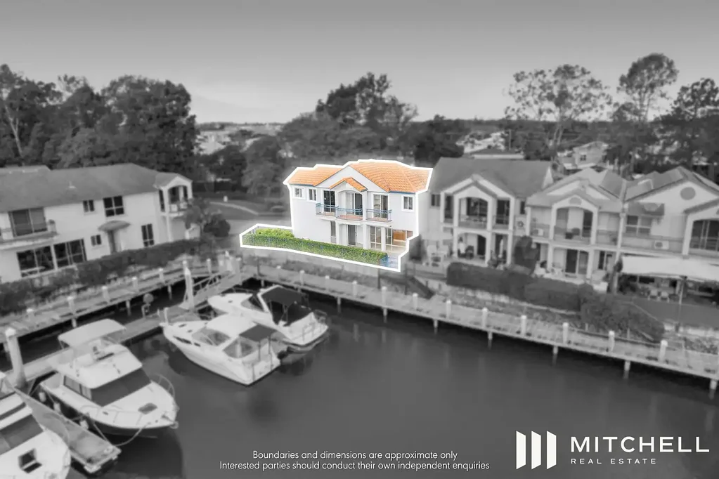 Hope Island 3 Bedroom Wake Up to Water Views – Hope Island Haven Designed for Coastal Living