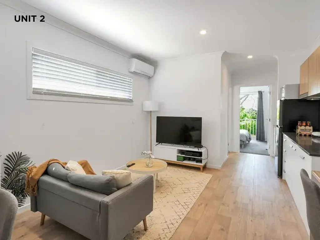 Modern Furnished Unit- Prime Location with  All bills included!