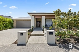 13 Chase Boulevard, Alfredton