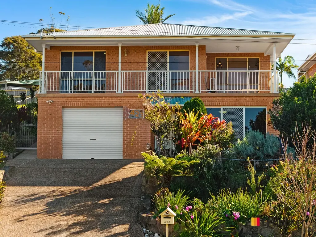 423 George Bass Drive, Malua Bay, NSW 2536