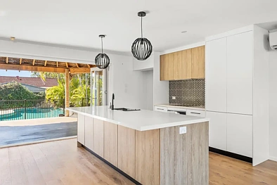 21 Dabchick Drive, Burleigh Waters, QLD 4220, 4 phòng ngủ, 2 phòng tắm, House