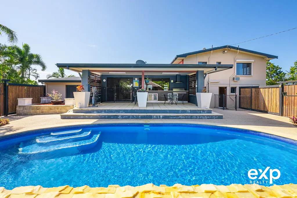 13 Slade Esplanade, Slade Point, QLD 4740