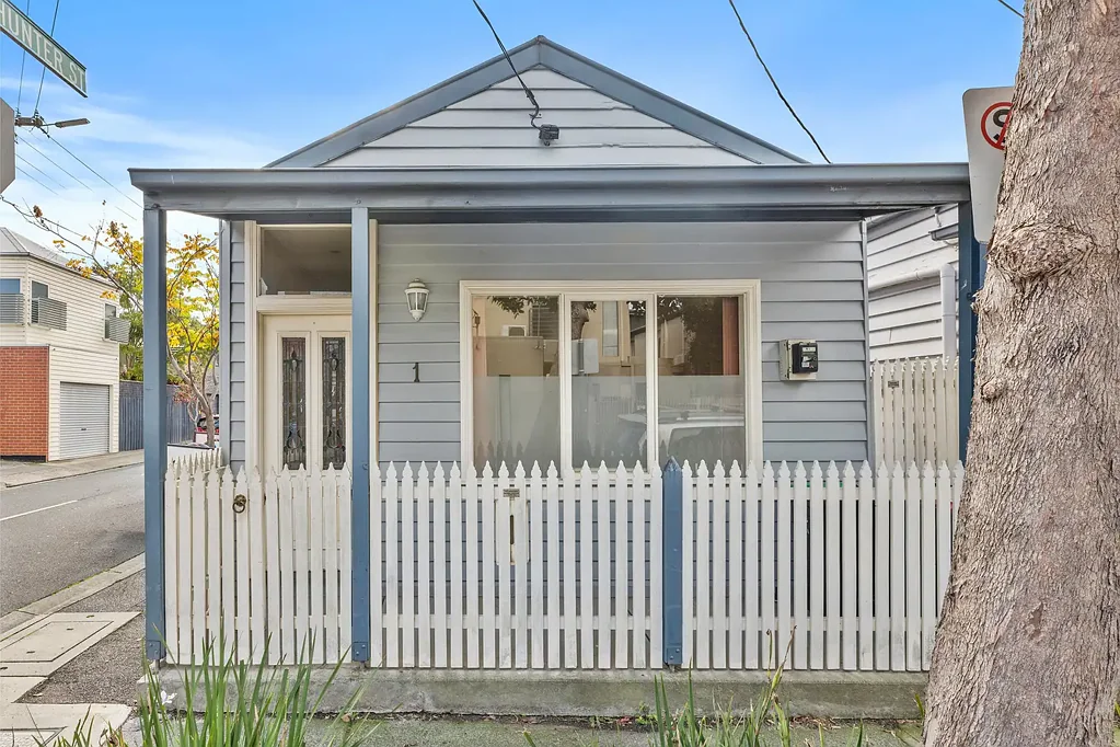 VICTORIAN HOME IN SOUGHT AFTER LOCATION