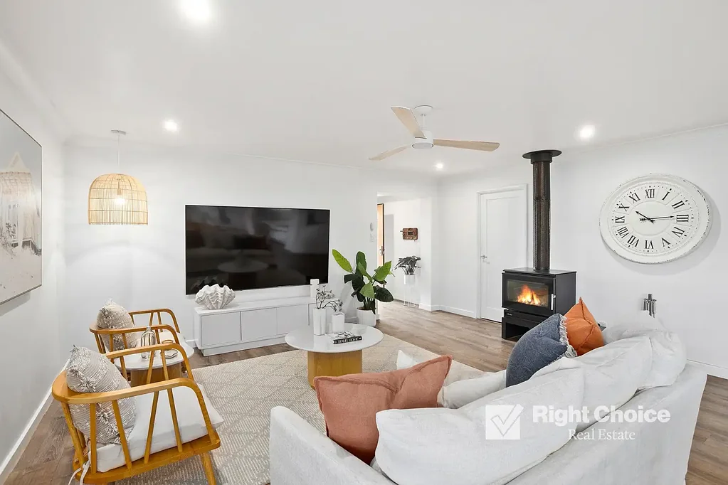 Albion Park 4 Bedroom Grand Family Entertainer With Sparking Inground Pool