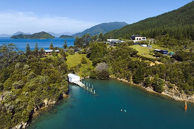 Marlborough Sounds 4房  Elevated Waterfront Living. Views Beyond Compare