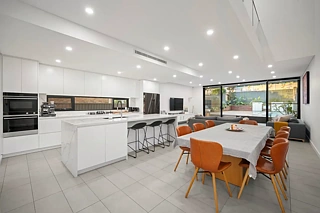 15 Lasseter Avenue, Chifley, NSW 2036