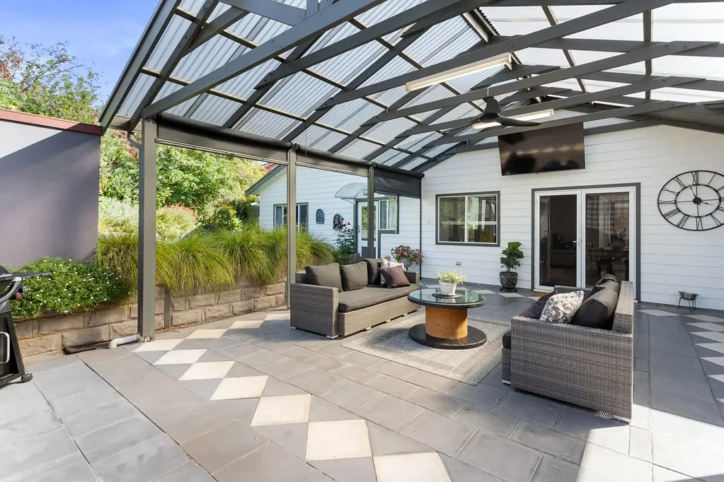 Blackwood 4Zimmer All Year Alfresco Entertaining - Separate Granny Flat - 1,267sqm Block