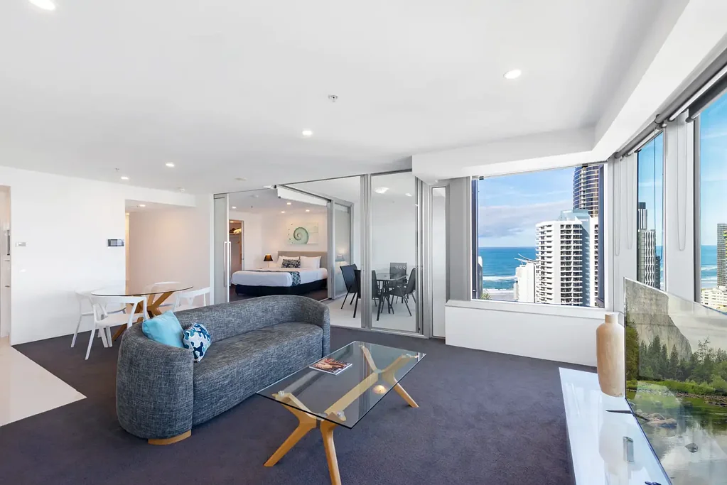 Surfers Paradise 2Zimmer Panoramic Coastal and Skyline Views in Q1