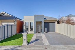 61 Dampier Avenue, Flinders Park