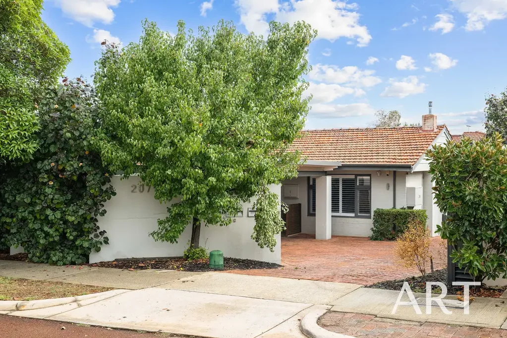 Como 3 Bedroom BLUE - CHIP COMO POSITION WITH POOL SIDE APPEAL