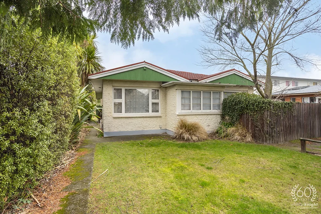 Upper Riccarton 3Zimmer House In Two Flats