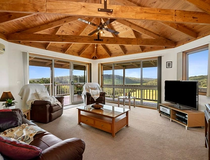 2095 Colac-Lavers Hill Road, Gellibrand, Warrnambool and South West, 4 कमरे, 2 बाथरूम, House