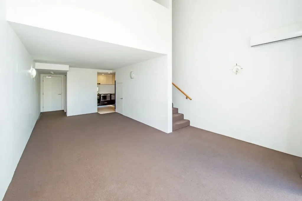 KINGSFORD - The Cazzie Apartments