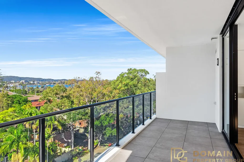 Level 5/504/8-10 Moore Street, West Gosford, NSW 2250
