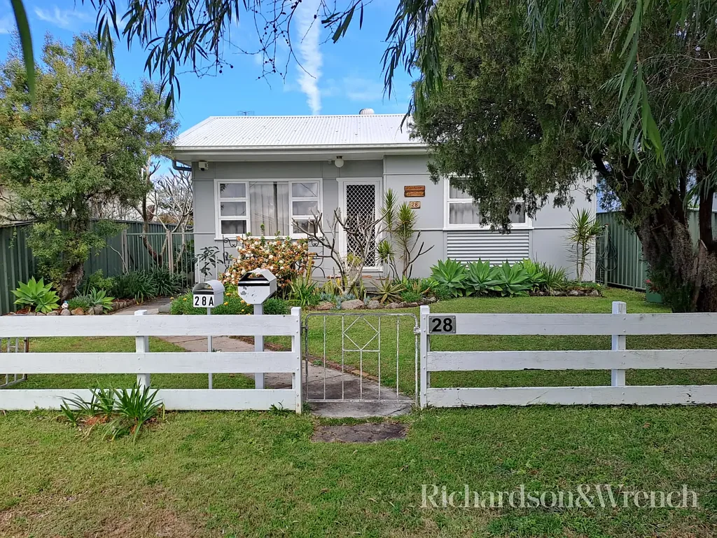 Charming Two-Bedroom Home with Great Outdoor Space