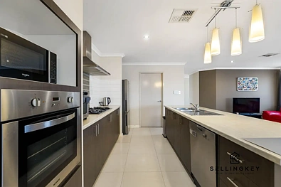 6 CORNFORTH WAY, Piara Waters, WA 6112, 4 slaapkamers, 2 badkamers, House
