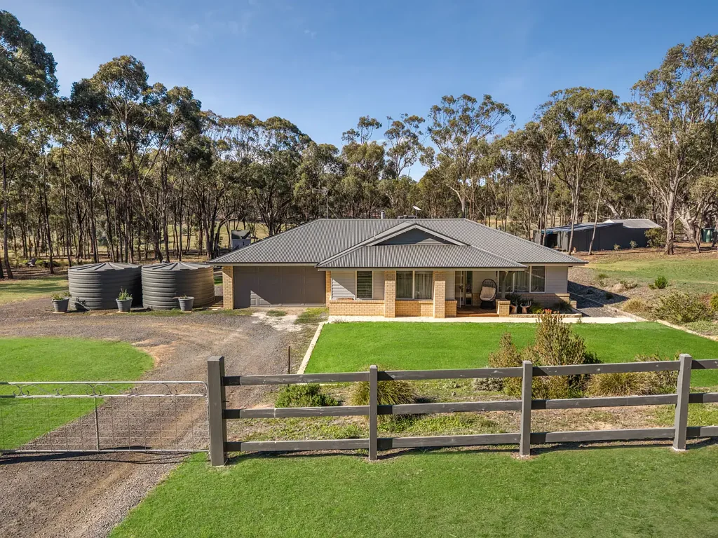 Heathcote 4房  The Ultimate Family Lifestyle on 8.7 Acres