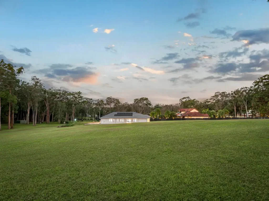 Rochedale 4 Bedroom Prestigious Acreage Living Just 20 Minutes from Brisbane CBD