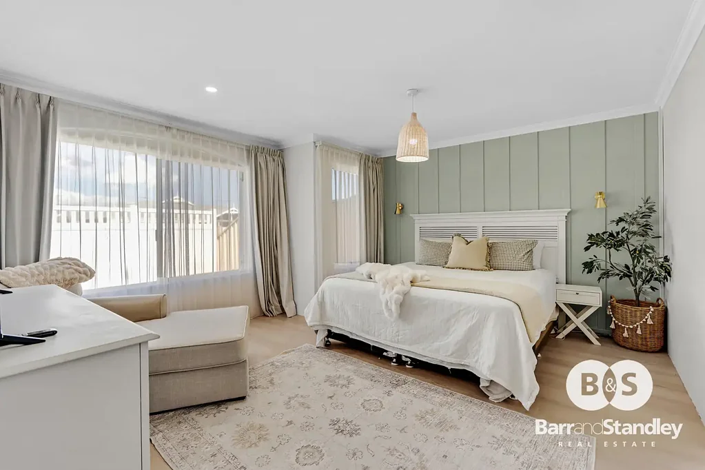 Carey Park 4 Bedroom MUST SELL STUNNING  MODERN 4x2
