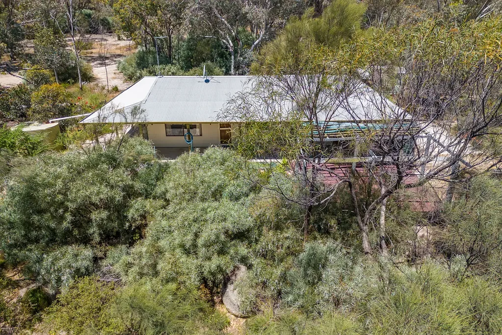 68 Benrua Road, Clackline, WA 6564