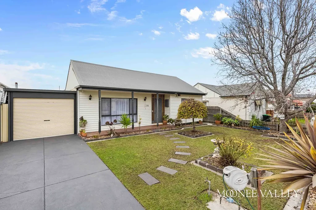 Avondale Heights 3chambre An Outstanding Opportunity in a Beloved Family Pocket