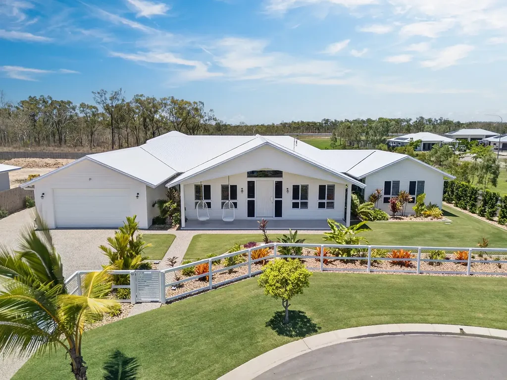 23 Silver Water Place, Jensen, QLD 4818