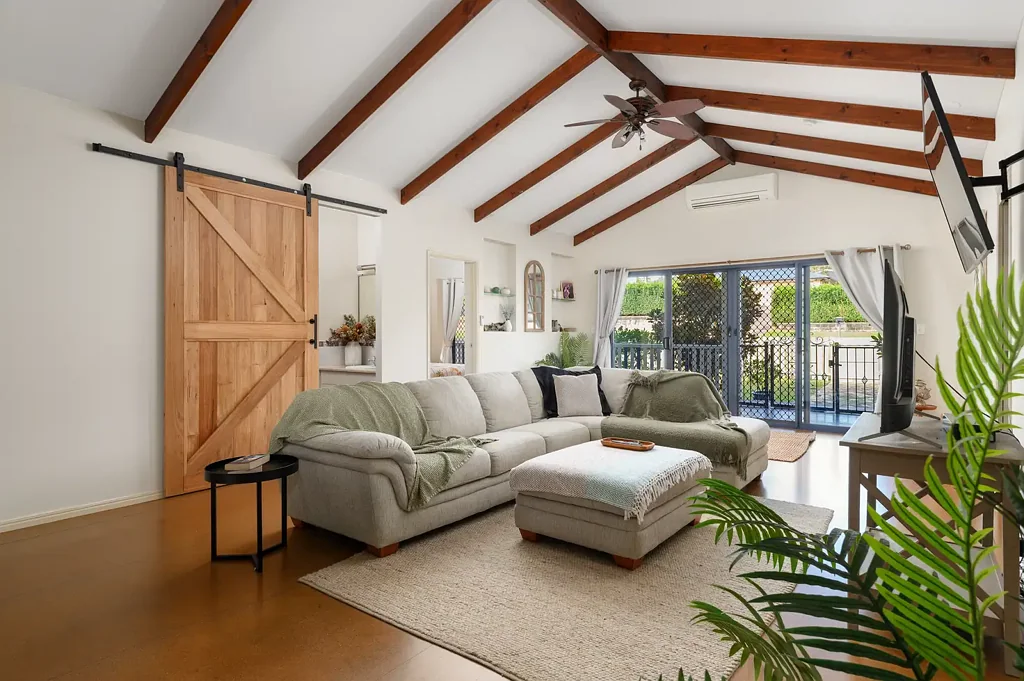 Cooloola Cove 3Kwarto Entertain in Style and Comfort in This Picture-Perfect Family Home!