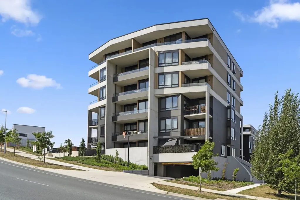 Denman Prospect 2房  Views, views and more views
