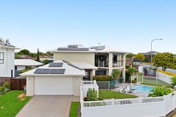 60 Spinnaker Circuit, Redland Bay