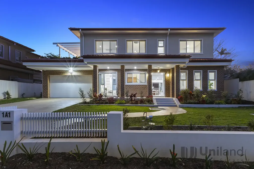 Epping 7房 尖端设计与奢华，全新住宅带独立祖母房 State of the art design and luxury, brand new home and granny flat