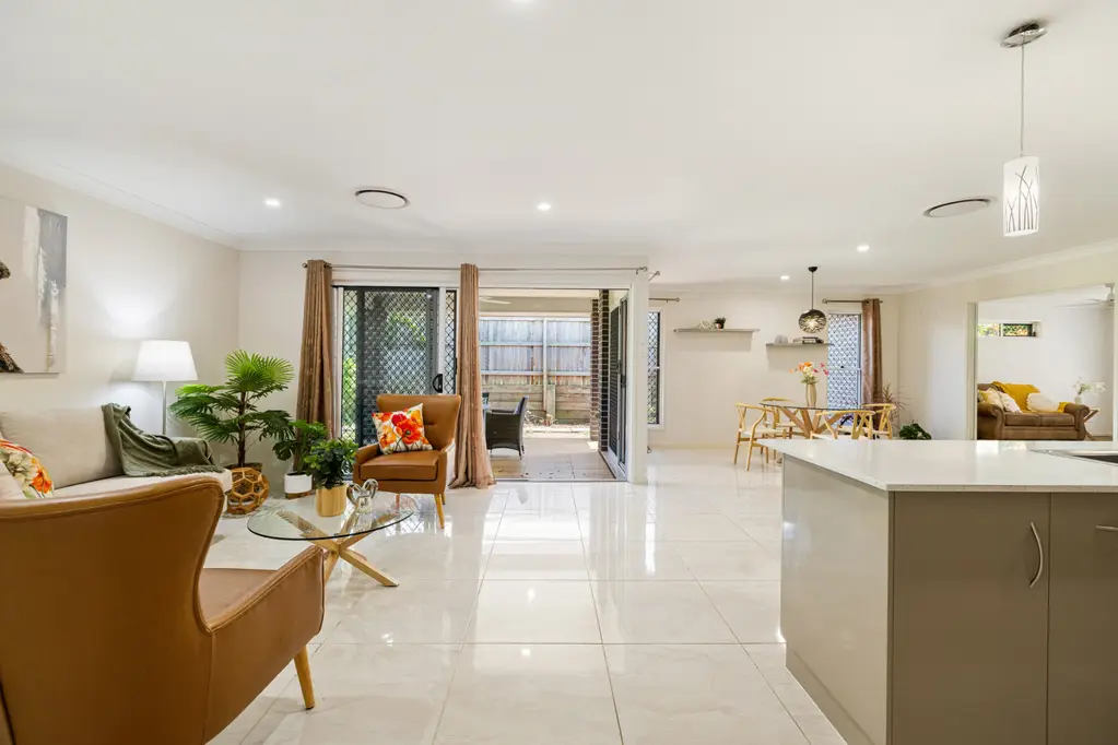 22 Neiwand Street, Kearneys Spring, QLD 4350