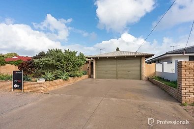 24 Glenview Street, Mount Tarcoola, WA 6530, 4 habitaciones, 2 baños, House