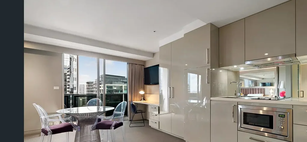 ENJOY THE SPECTACULAR VIEWS OVER ALBERT PARK LAKE ALL THE WAY TO THE BAY