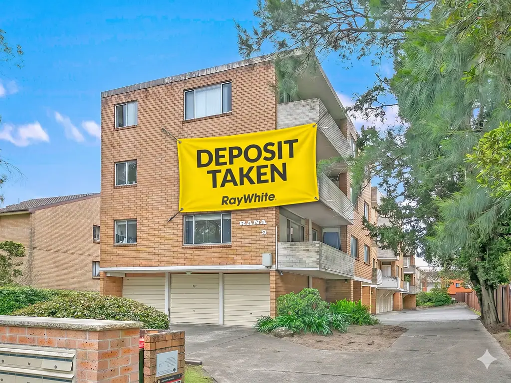 Neat | Convenient | Spacious Two-Bedroom Unit in Meadowbank