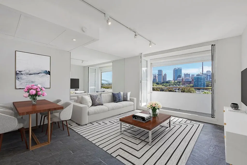 Renovated Two Storey Apartment With Stunning Views