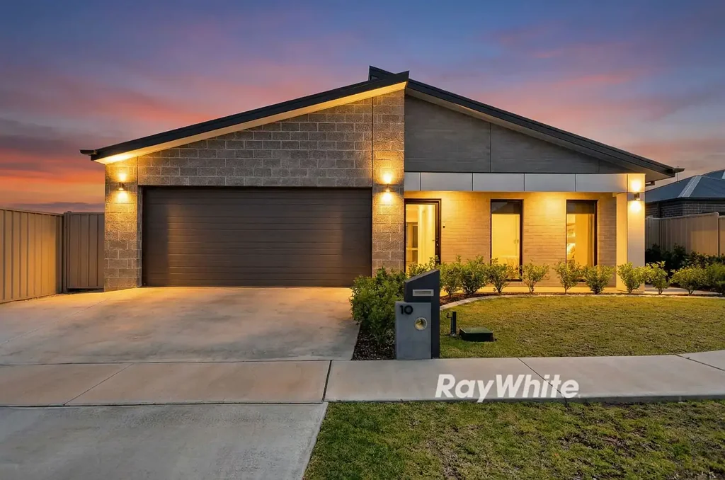 Mildura 4房  Grand Family Living with Modern Comfort in a Sought-After Location