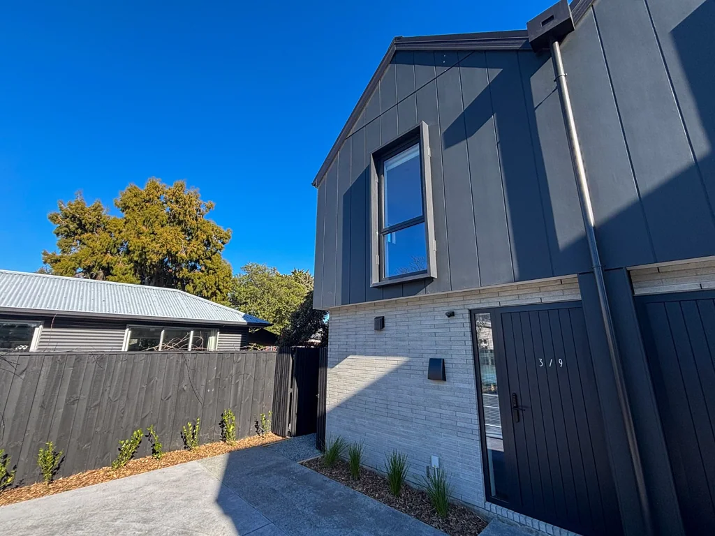 Richmond Townhouse!
