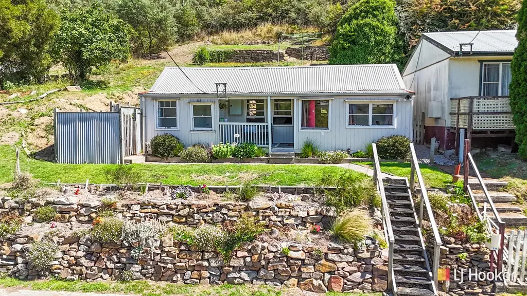 10 Macaulay Street, Lithgow, NSW 2790