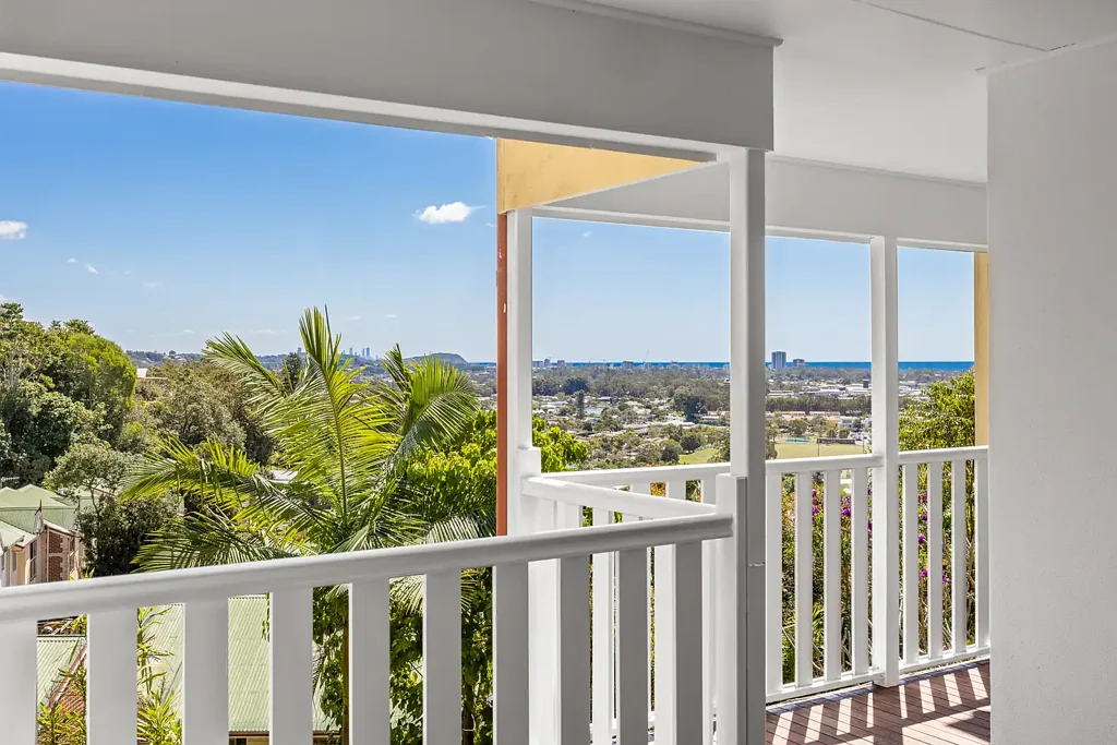 Currumbin Waters 3房  Coastal Living with Ocean, City & Scenic Views – 3 Bedroom Townhouse, Currumbin Waters