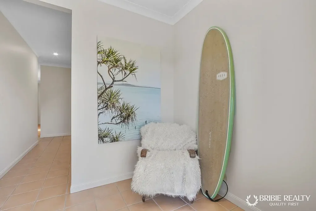 Banksia Beach 3 Slaapkamer North-East Canal - Rare opportunity