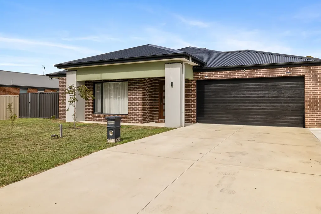 16 Frith Street, Wurruk, VIC 3850